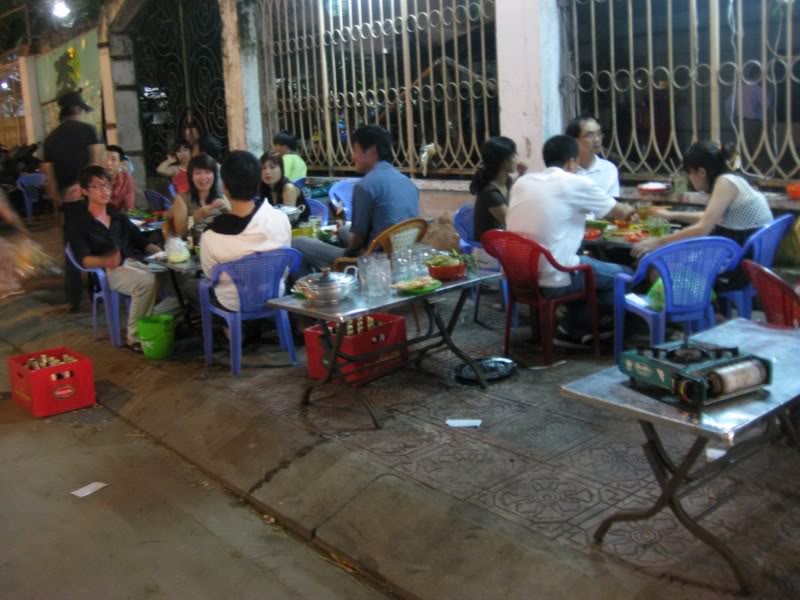  Cẩm nang cho thực khách ăn đêm Sài Gòn